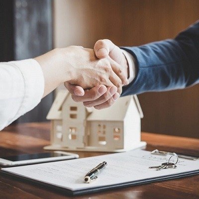 Role of a Real Estate Lawyer in Property Sale
